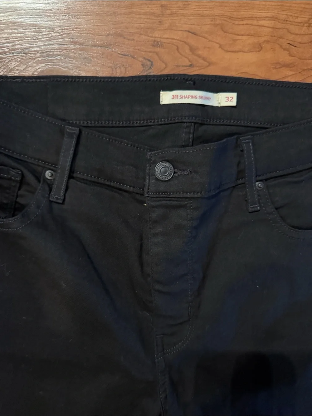 Levi Black Skinny Jeans - Slim Fit